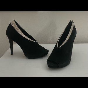 Rebecca Minkoff Black Suede Animal Print Pumps